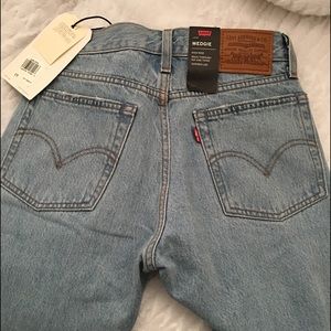 Levis wedgie jeans